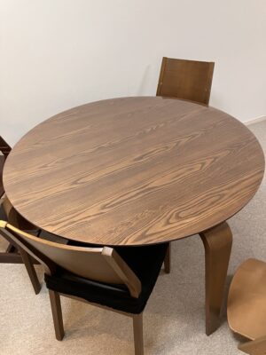 東京都目黒区／ラウンドテーブル